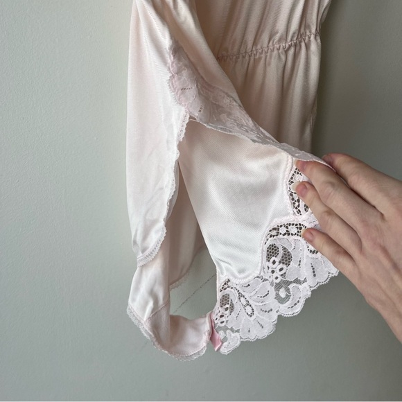 Vintage Pale Pink Lace Romper Teddy | Coquette Lingerie Sleepwear Small feminine - Picture 4 of 10
